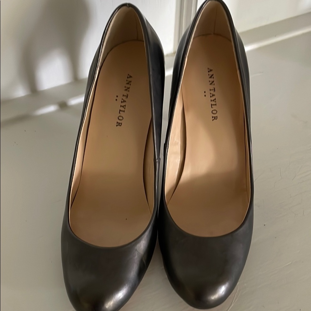 Ann Taylor Black Leather Heels with Rounded Toe